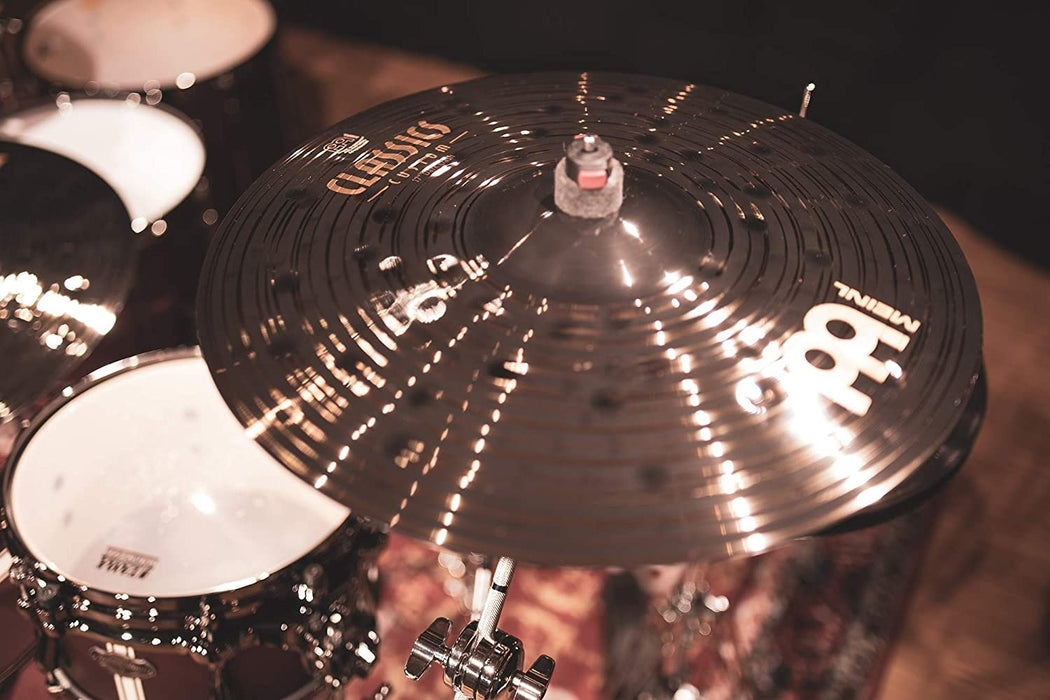 Meinl Cymbals Classics Custom Dark 17" Crash Cymbal — Made in Germany — for Rock, Metal and Fusion, 2-Year Warranty (CC17DAC)