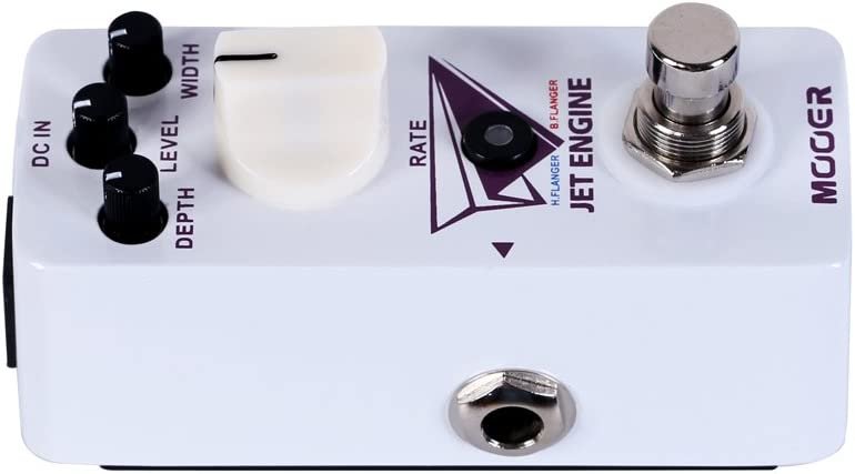 MOOER TRIANGOLO Guitar Micro Tremolo Pedal with 3 Selectable Wave Forms, 5 Different Sub Division Values, Guitar Gigging Effects Pedal