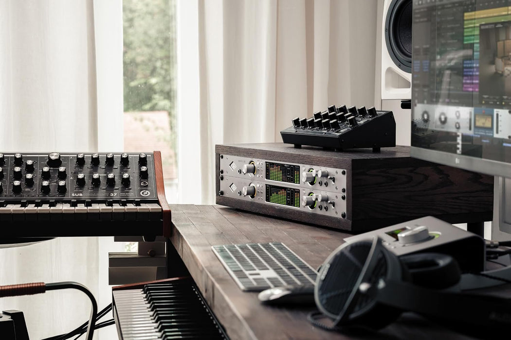 Universal Audio Apollo x8p Gen 2 with UAD Analog Classics Thunderbolt 3 Audio Interface