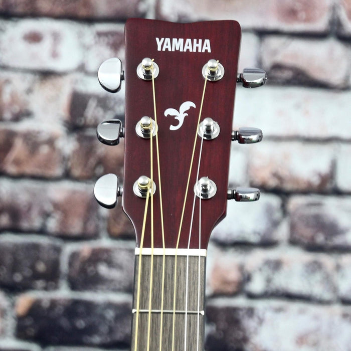 Yamaha Concert Cutaway Acoustic-Electric Guitar - Ruby Red (FSX800C)