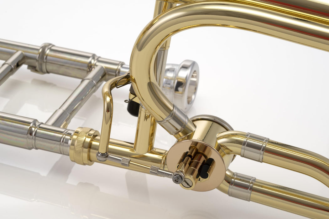 Adams Artist Bb Trombone Lacquer with Case - .547 Bore