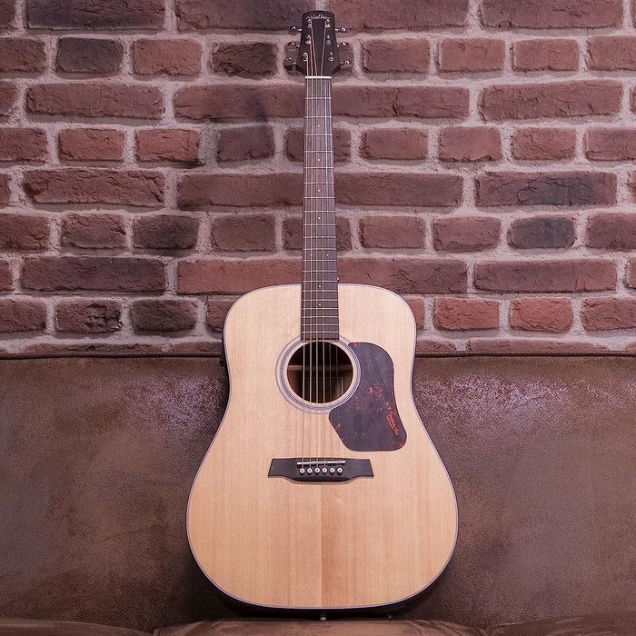 Walden D550E Natura Solid Spruce Top Dreadnought Acoustic-Electric Guitar - Open Pore Satin Natural