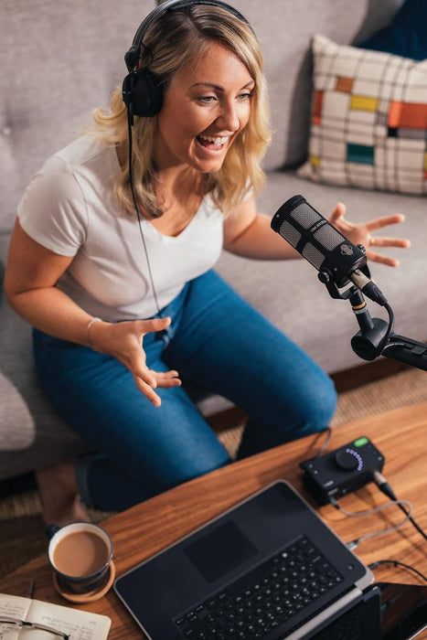 Sontronics Voicecasting Pack - Podcast/Streaming/Broadcast Microphone Set, Black