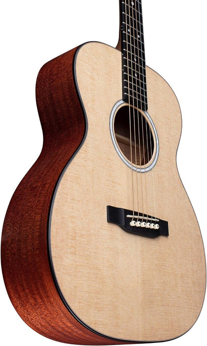 Martin Guitar 000Jr-10 Junior Acoustic Guitar with Gig Bag, Sitka Spruce Construction, Satin Finish, 000 Junior-14 Fret, and Junior Neck Shape