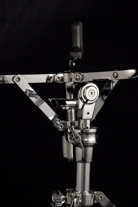 Pearl 930 Series Deep Adjustable Snare Drum Stand - Chrome (S930D)